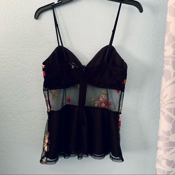 Charlotte Russe Black Embroidered Floral Mesh Cutout Tank Top Size Large - Picture 7 of 11